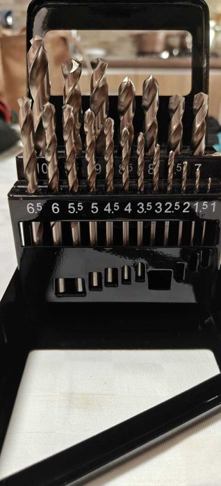 Set scule, chei combinate cu clichet, masina insurubat, set burghie