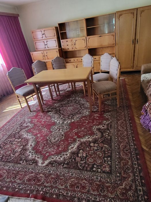 Mobila rustic cu masa si scaune