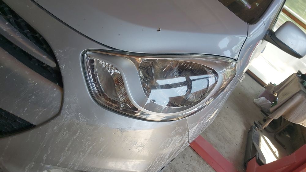 Полиране на фарове