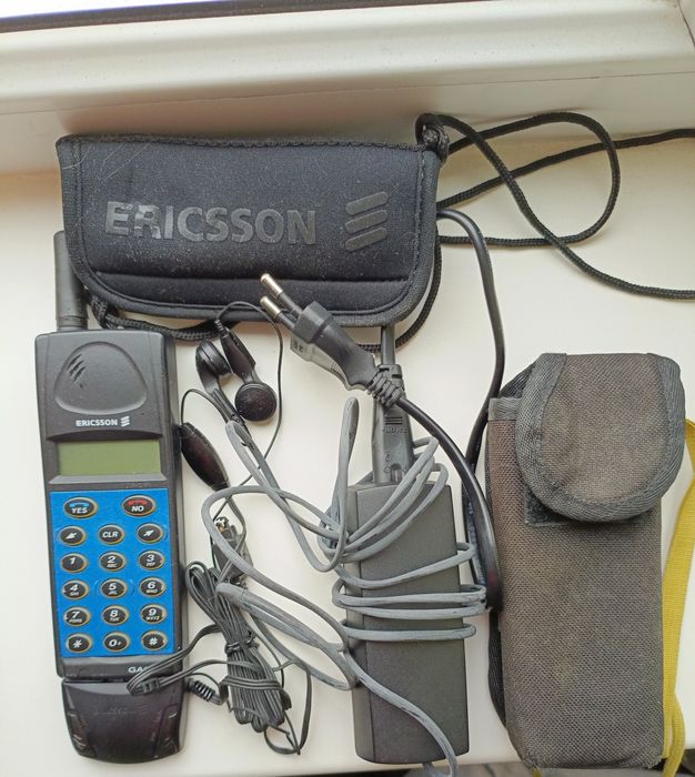 Продам телефоны               .