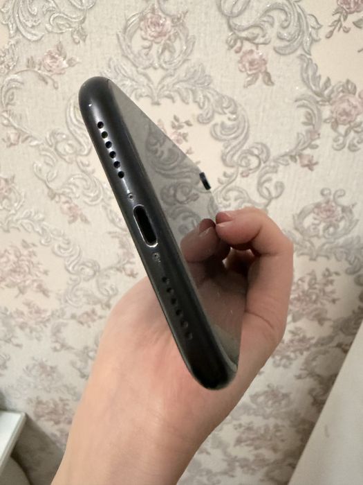 IPhone XR черный 64гб