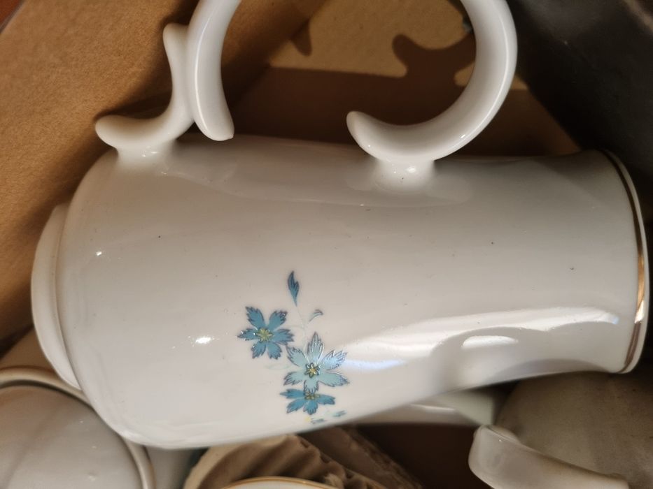 Сервиз за кафе и чай