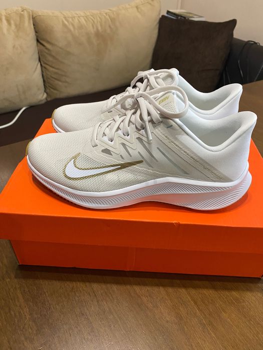 Оригинални маратонки Nike Quest 3