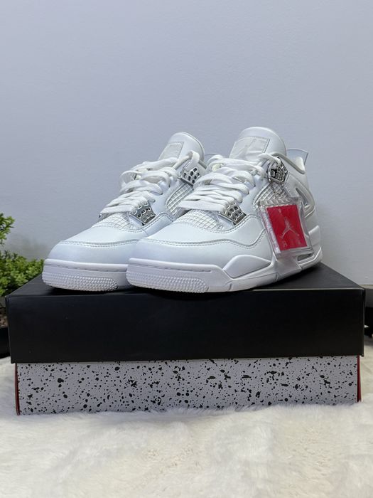 Air Jordan Pure Money marimea 40
