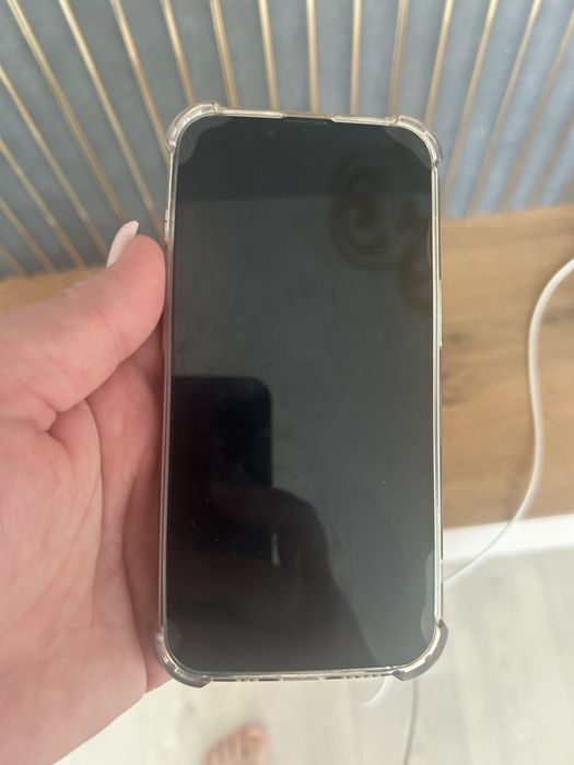 Продам Iphone 14