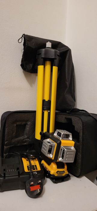 Set laser DeWalt 360 °, acumulator,trepied,geanta de transport 800 lei