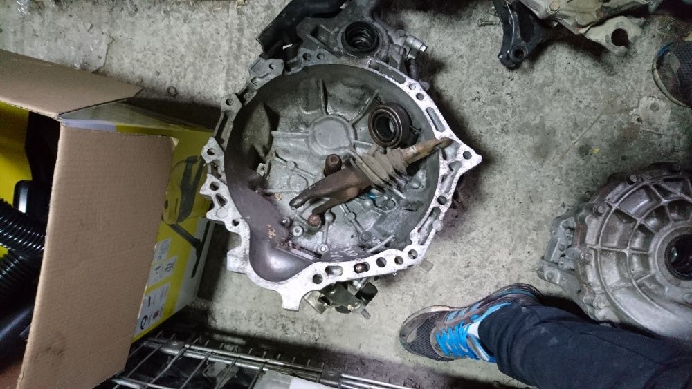 Cutie Viteza 5 trepte Toyota Yaris 1.4 D4D 90 cai 2006-2009