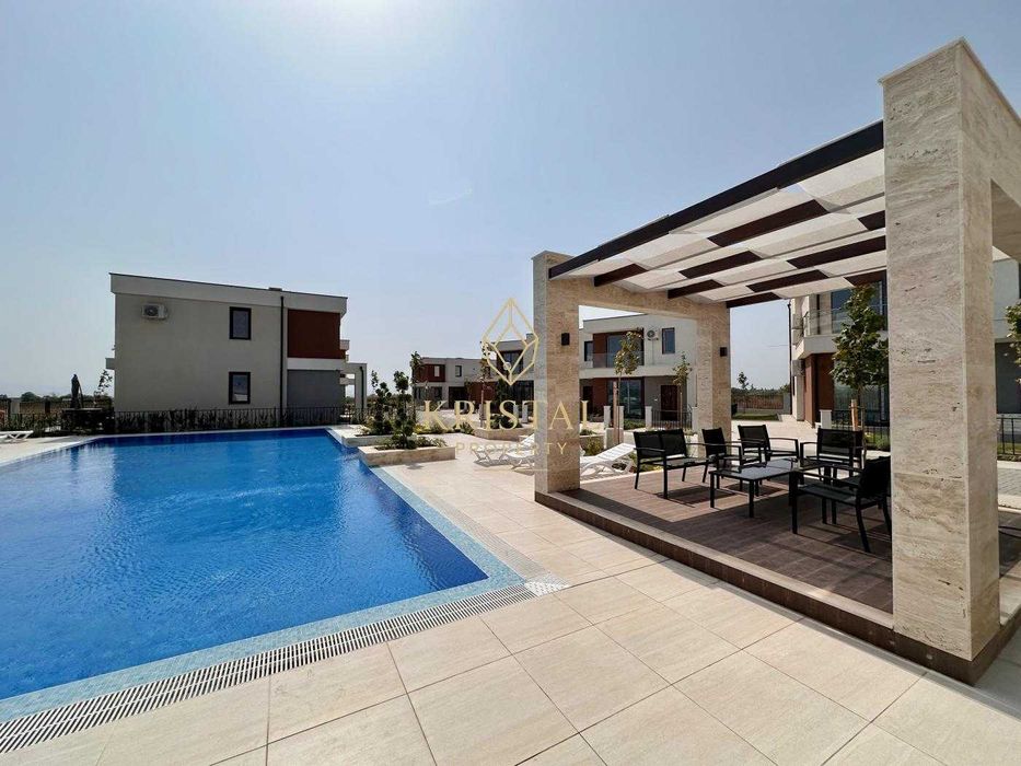 Продава се Къща в Поморие - 143 кв.м за 1818 €/кв.м - Снимка #1