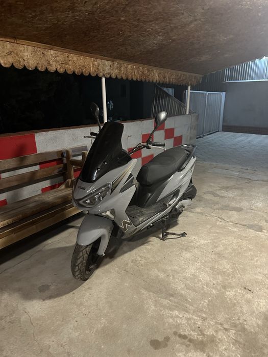 Продаётся Мопед Макси