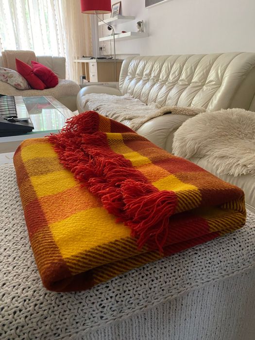 Плед шерстяной, продаю.