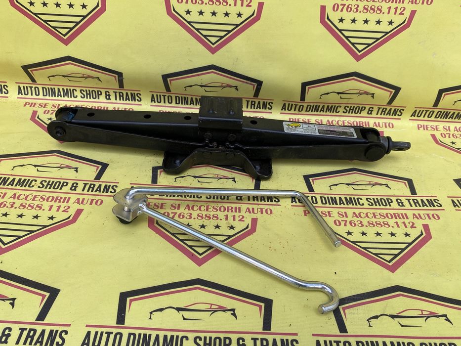 Cric auto original Honda CRV 1350 kg Made in Canada