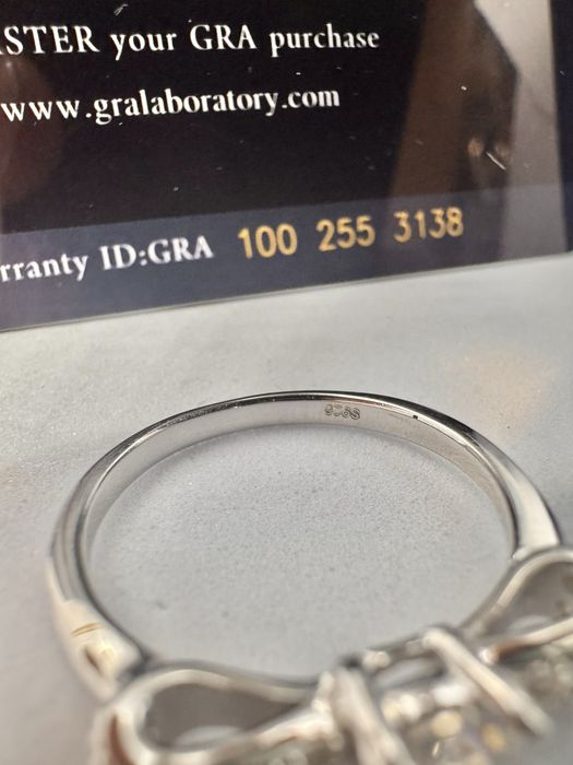 Сребърен пръстен с мойсанит (Диамант) 0.5 карата