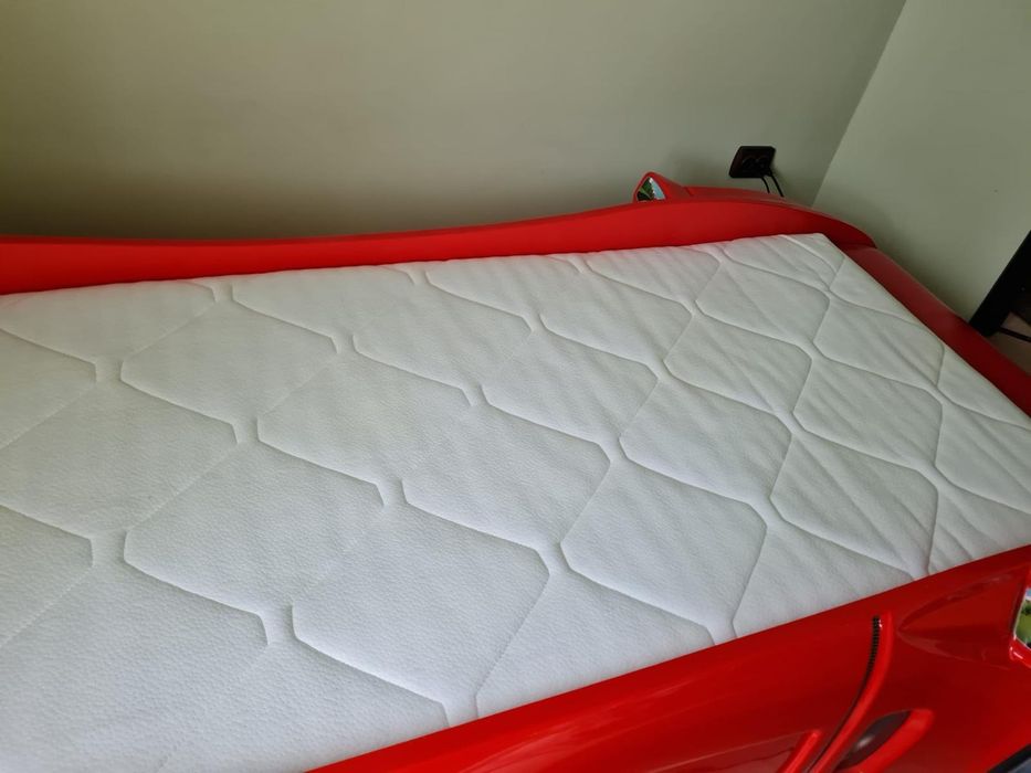 Pat în forma de McQueen