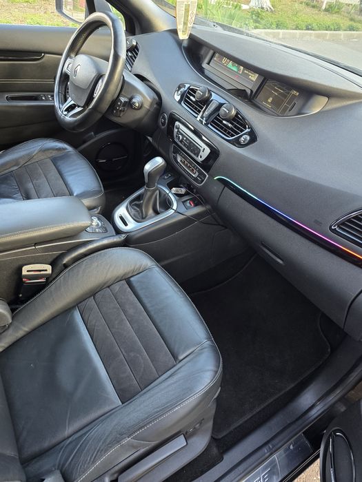 Renault Grand Scenic 3 Facelift 2012 Bose Automat, Panoramic Piele Motor 2.0 150 cai,acte valabile
Renault Grand Scenic 3
FACELIFT din anul 2012, mode