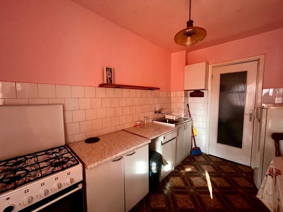 Închiriez apartament 2 camere, clima, centrala