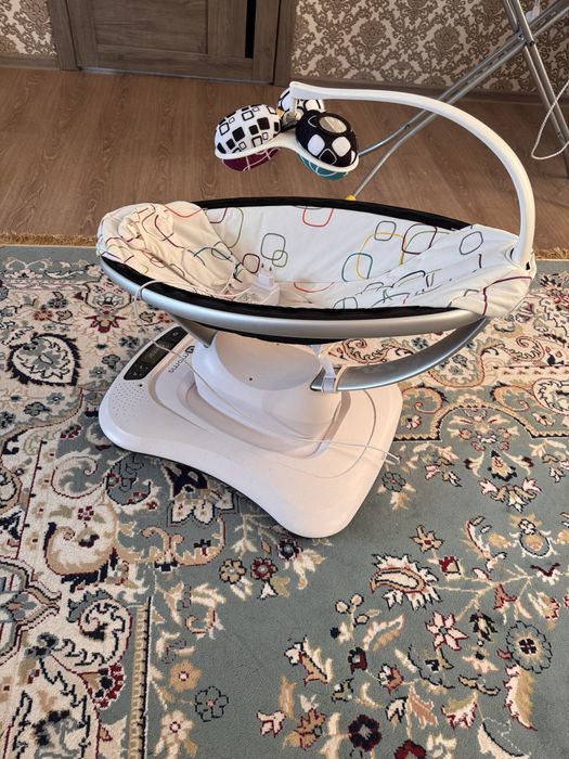 Продам 4moms электрокачелю