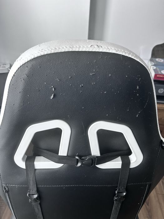 Masa si scaun de gaming
