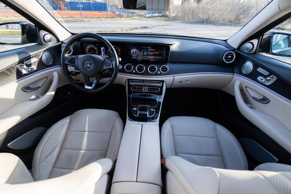 Mercedes-Benz E 220 d | 2018 | 1 PROPRIETAR | FULL OPTIONS | 31.900 €