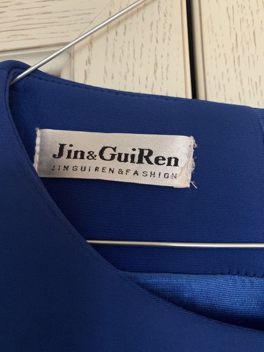 Рокля- стилна, елегантна