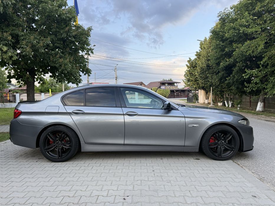 BMW 520d automat pachet M navi mare cutie cobra