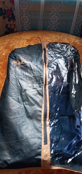 Кастюм школьный комплект женский новый