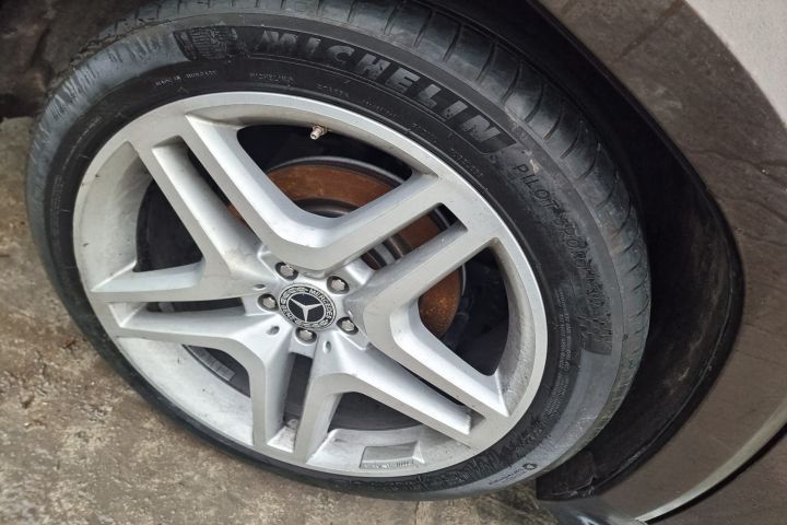 Dezmembrez Mercedes-Benz GL-Class X166 [2012 - 2015] 4.7 benzina OM 2