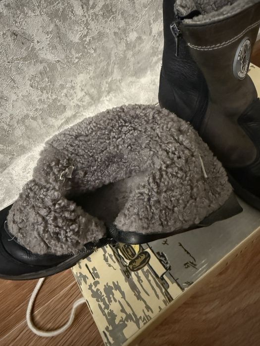 Продам зимнию обувь на мальчика