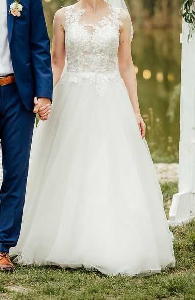 Rochie de mireasa, 1500 LEI (pret nou 6800 LEI)