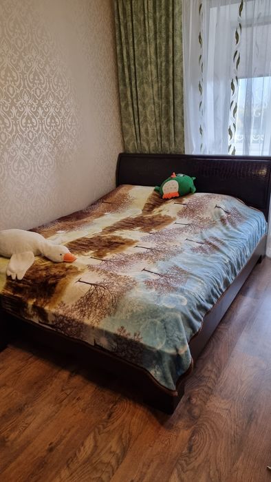 Продам спальный гарнитур