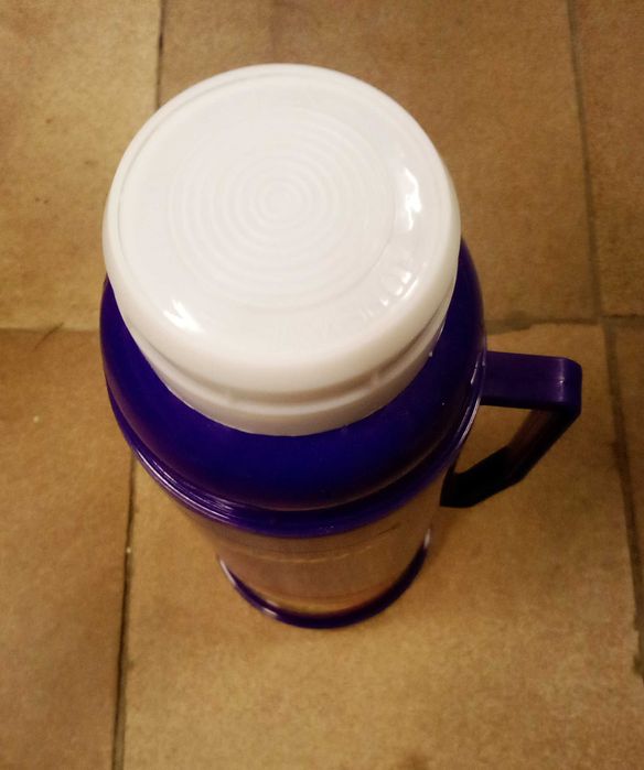 Продам! Термос новый