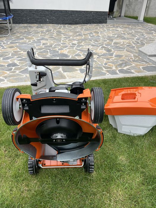 Masina tuns  iarba stihl RM 655 YS