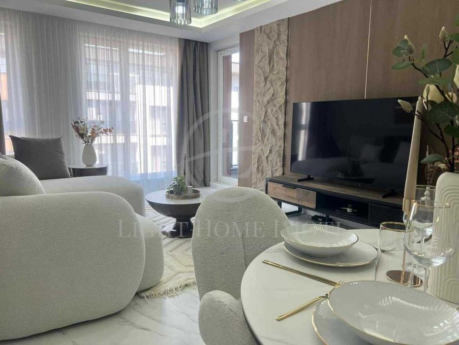 Продава се Двустаен апартамент в Пловдив, Остромила - 69 кв.м за 2693 €/кв.м - Снимка #1