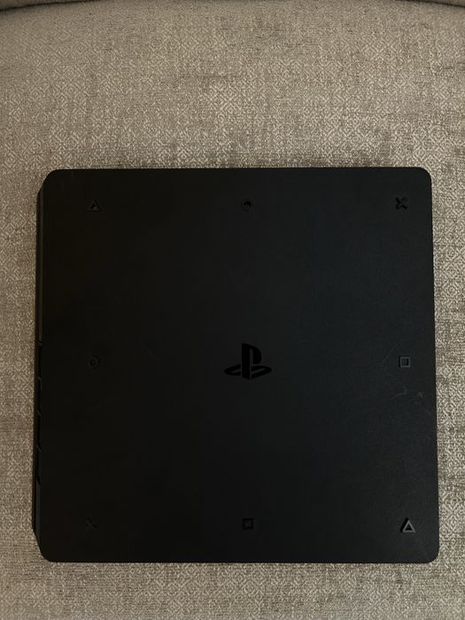 Consolă Sony PlayStation 4 Slim 1TB neagră – PS4