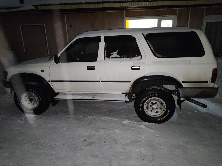 Тойота фаррунер.