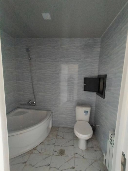 Motrid 8 etaj 2 xonali sotiladi