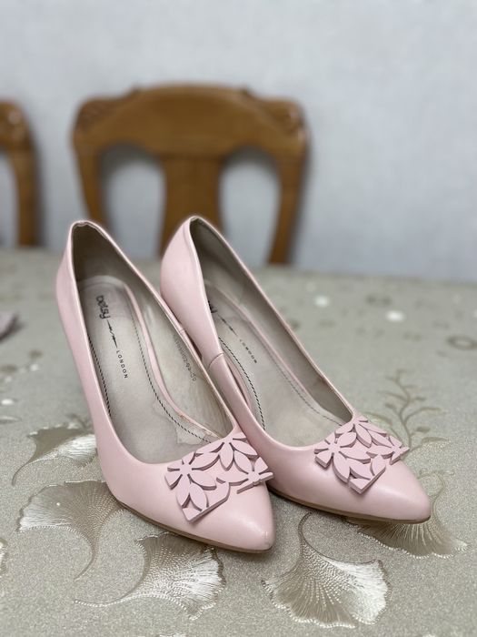 Женские туфли