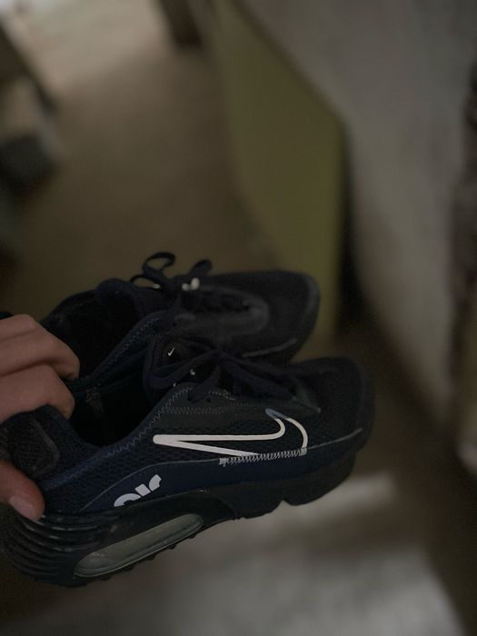 Чисто нови Nike обувки
