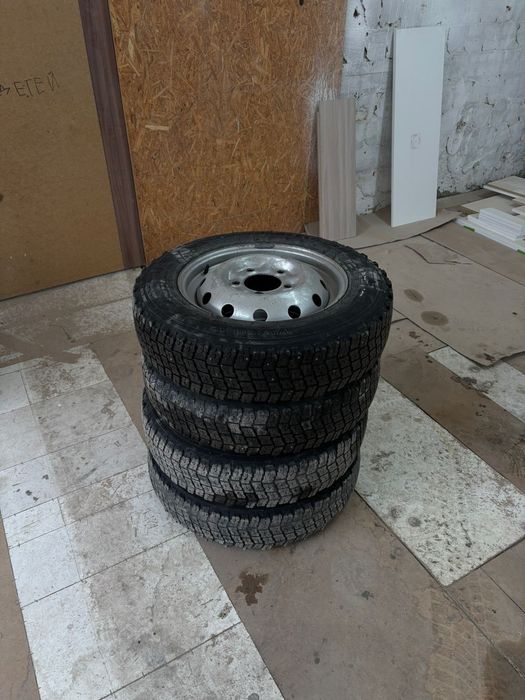 Диски с резиной на ниву