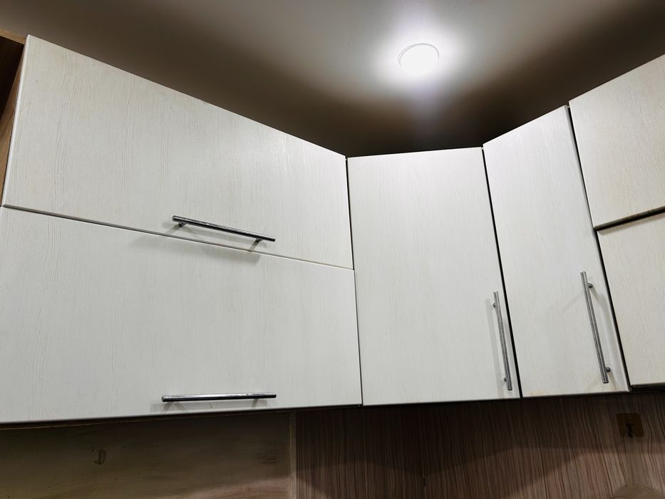 Кухонный гарнитур в отличном сост