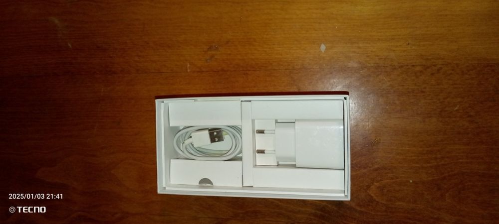 Продаю телефон REDMI 8А-2/32