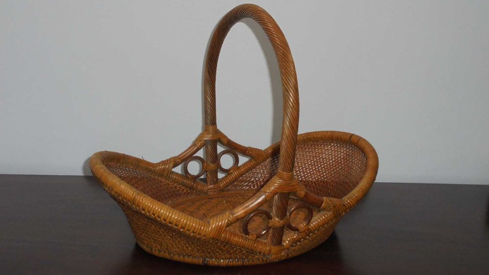 cos fructiera suport ratan impletit  bambus  cadou