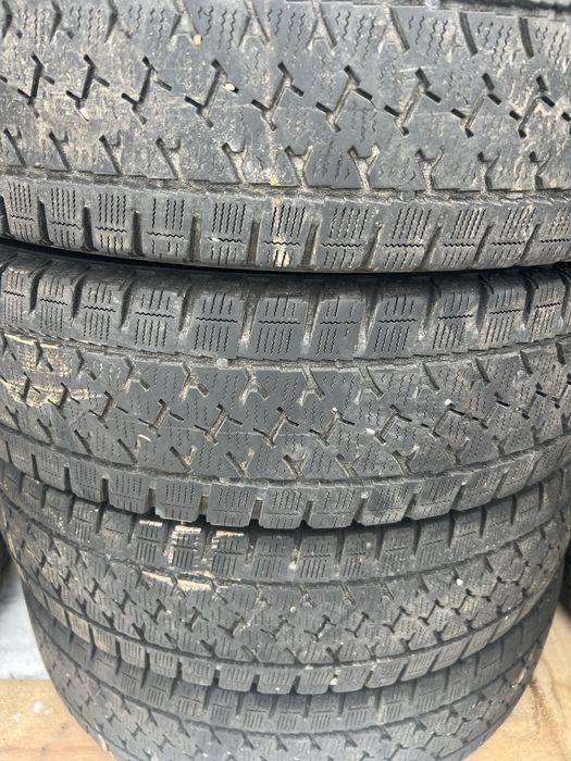 Anvelope/cauciucuri iarna 195 75 16C 215 75 16c 225 65 16C 215 65 16c