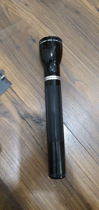 Фонарик  профессиональный.