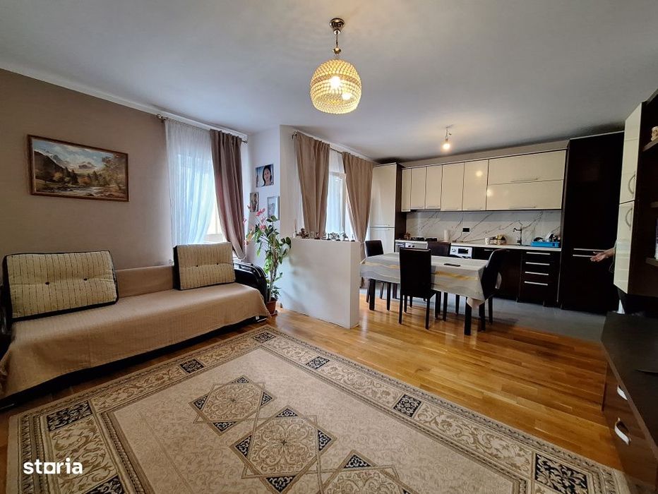Apartament cu 3 camere, 64 mp, parcare, zona Terra — fotografia 1