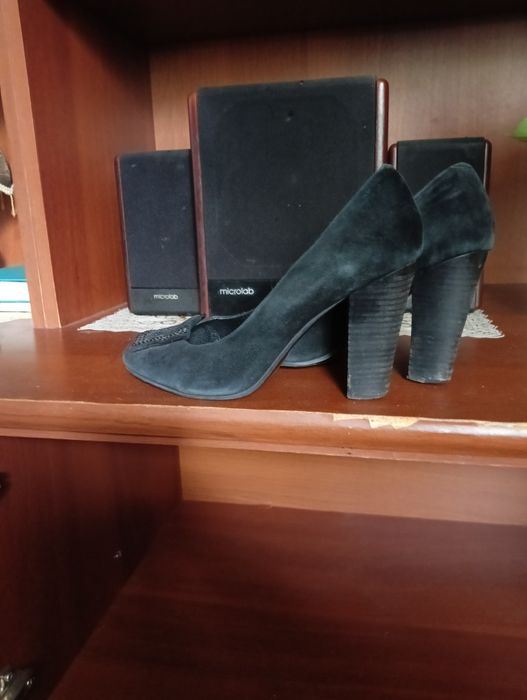 Продам туфли женские