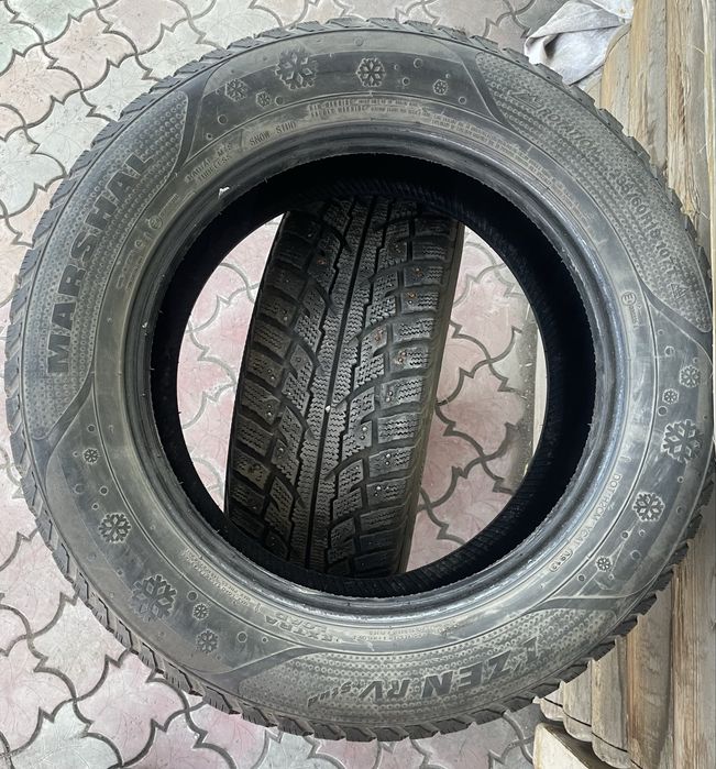 Шины Marshal зима 2 шт б/у