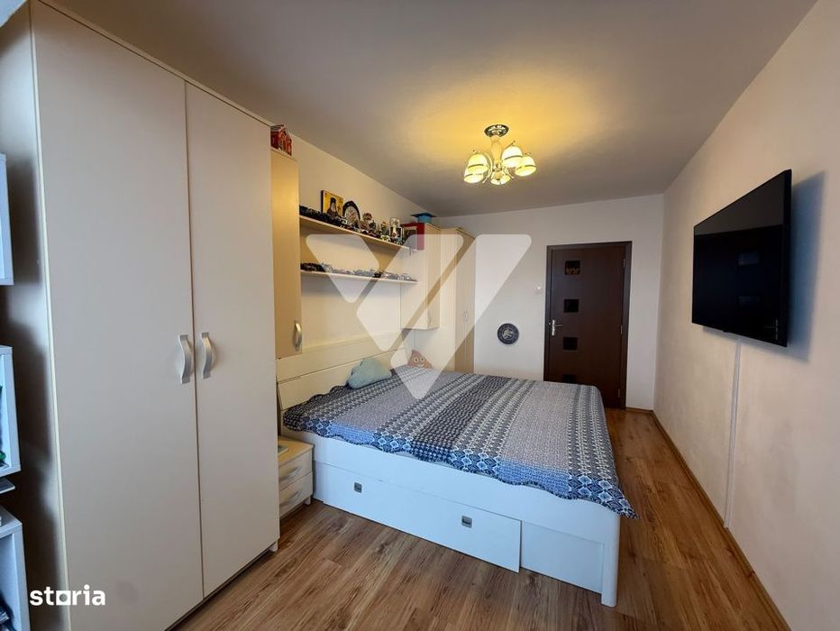 Apartament 3 camere mobilat 68 mp utili 2 bai pivnita Turnisor Sibiu — fotografia 3