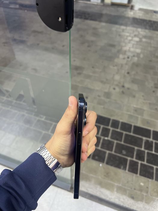 Iphone 15 pro max karopkali