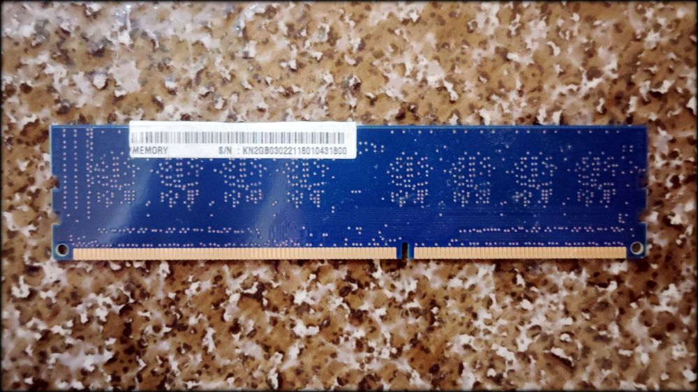 Nanya 2GB DDR3 - 1333 MHz (PC3-10600U)
