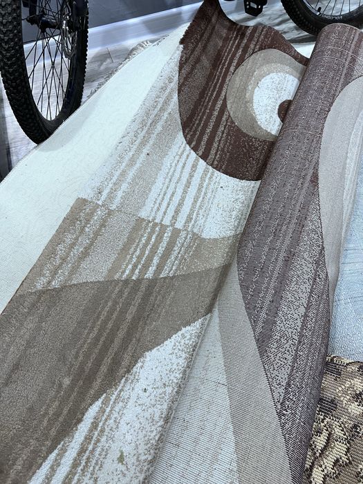Продам чистые ,красивые 2 ковра . Состояние отличное